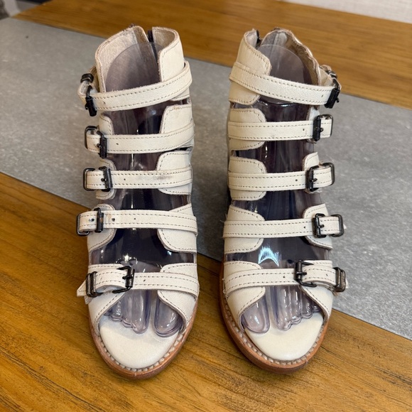 Freebird Quinn Open Toe Strappy Buckles Cream Sandal Booties Size 6 - Picture 5 of 10